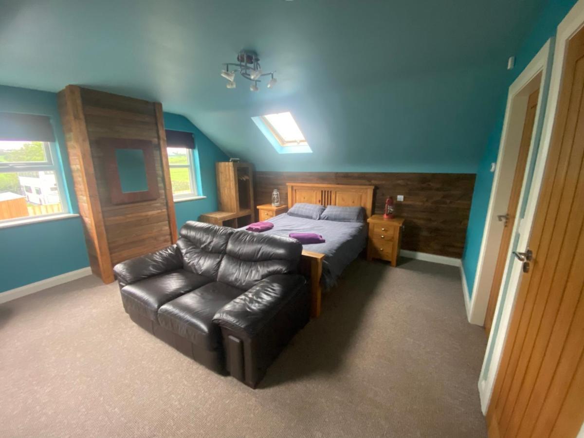 Sleeps 12 Hot Tub Sauna Cinema Pets Welcome Enniskillen Eksteriør bilde