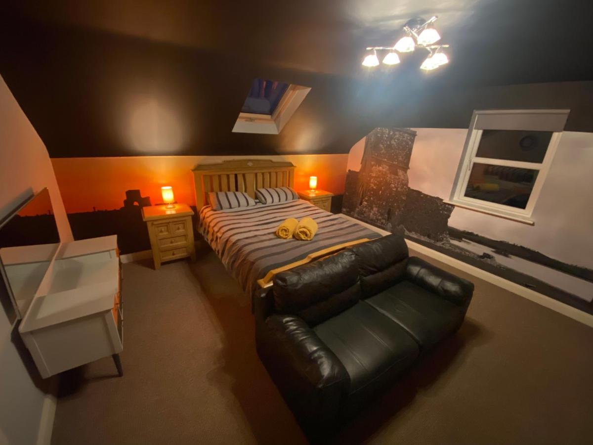 Sleeps 12 Hot Tub Sauna Cinema Pets Welcome Enniskillen Eksteriør bilde