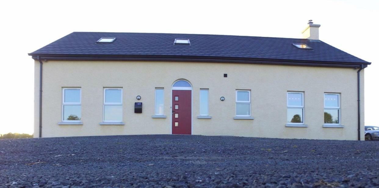 Sleeps 12 Hot Tub Sauna Cinema Pets Welcome Enniskillen Eksteriør bilde