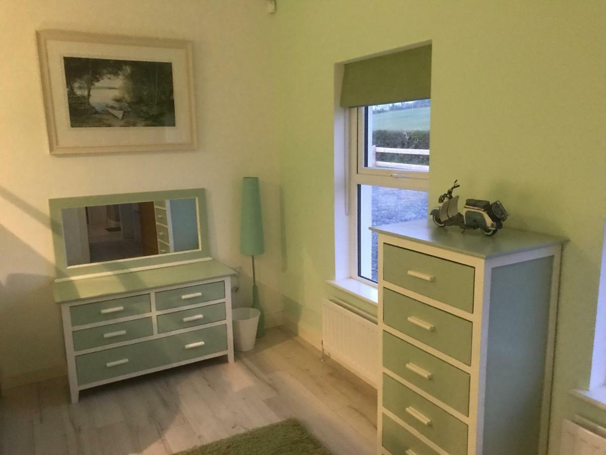 Sleeps 12 Hot Tub Sauna Cinema Pets Welcome Enniskillen Eksteriør bilde